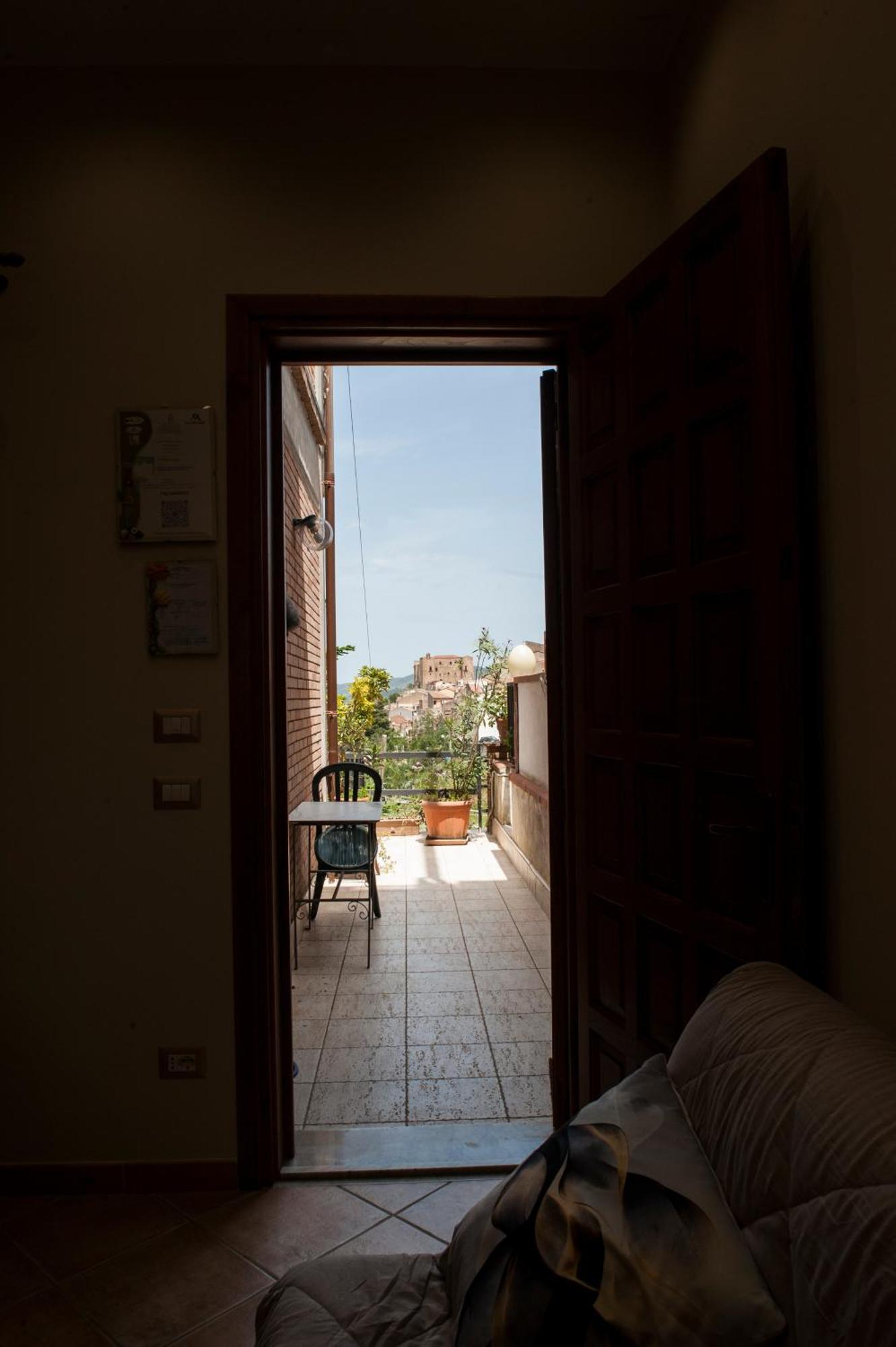 B&B Panorama กัสเตลบูโอโน ภายนอก รูปภาพ